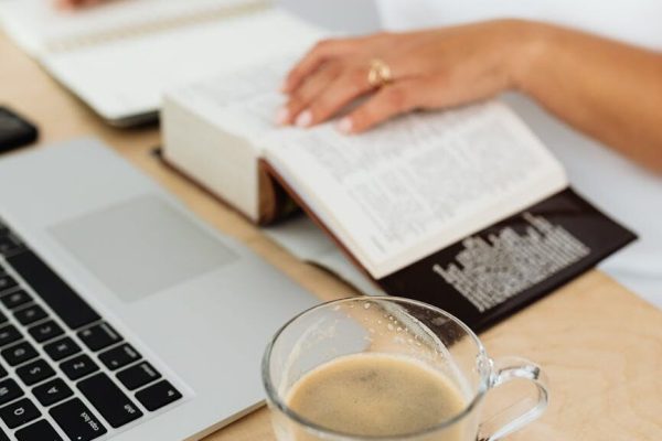 Hướng Dẫn Dịch Tiếng Anh Sang Tiếng Việt Chuẩn Và Tự Nhiên